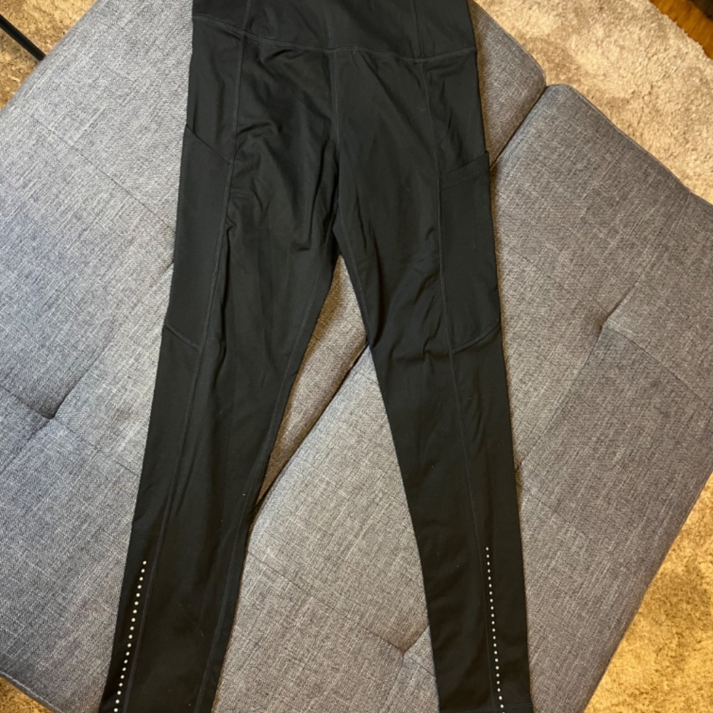 NWT. Lululemon - Picture 2 of 3